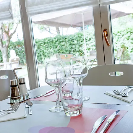 מלון Campanile Nature - Sud 3*