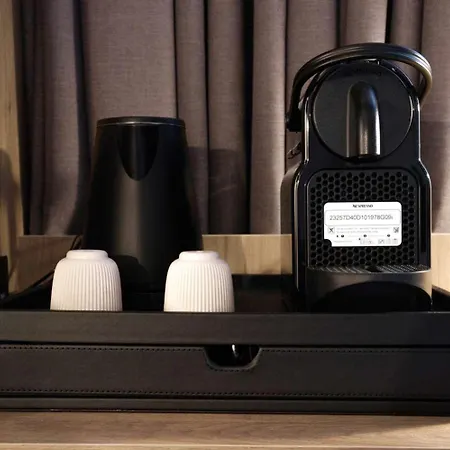 מלון Campanile Nature - Sud מונפלייה