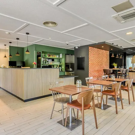 Hotel Campanile Nature - Sud Montpellier