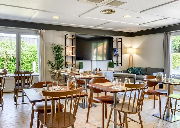 Campanile Nature - Sud 3*